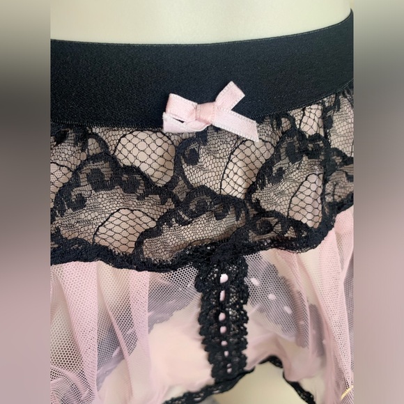 Agent provocateur mesh/lace garter skirt NWT size 2 - Picture 4 of 8